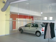 Celoskleněné stěny Dorma, Autosalon Škoda , Porsche Brno