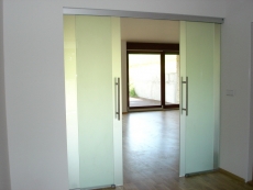 Rezidence Golf Beroun , 18 sestav Dorma Agile syncro